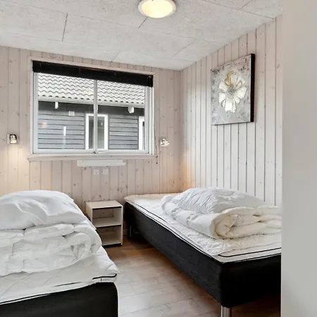 Stunning Home In Hvide Sande With Sauna Casa vacanze Havrvig