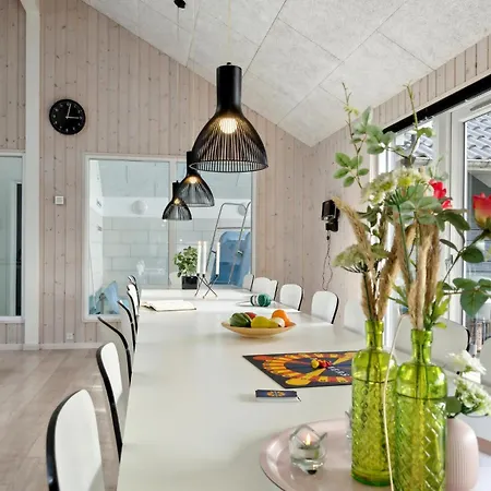 Stunning Home In Hvide Sande With Sauna Havrvig