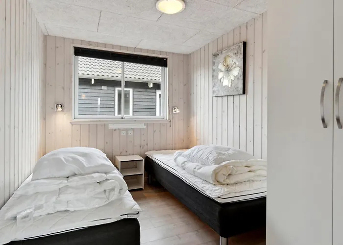 Awesome In Hvide Sande With Sauna Casa vacanze Havrvig