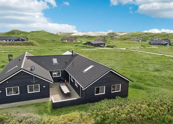 Awesome In Hvide Sande With Sauna Casa vacanze